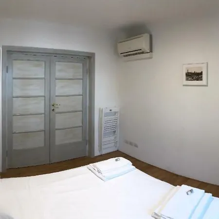 Appartement Luxury Via Dei Pilastri